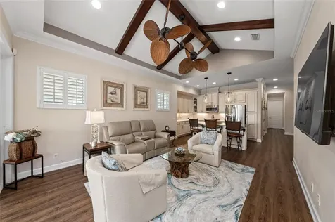 241 Sapphire Lake Drive Bradenton FL 34209
