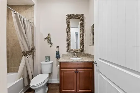 241 Sapphire Lake Drive Bradenton FL 34209
