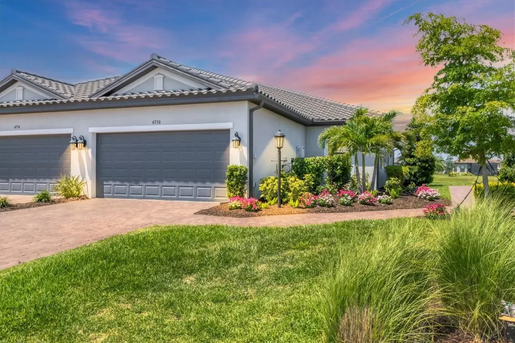 4750 Tortona Court Bradenton FL 34211