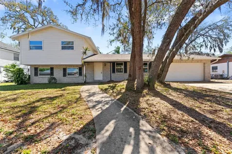 7105 N Whittier Street Tampa FL 33617
