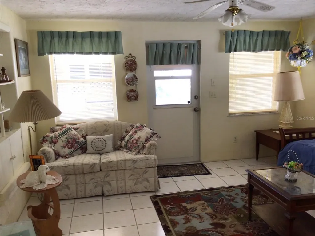 3850 Sablewood Drive Holiday FL 34691