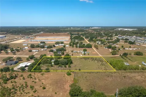 256 Sunridge Drive Auburndale FL 33823