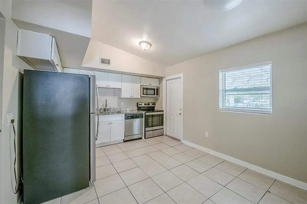 4124 Caywood Circle Orlando FL 32810