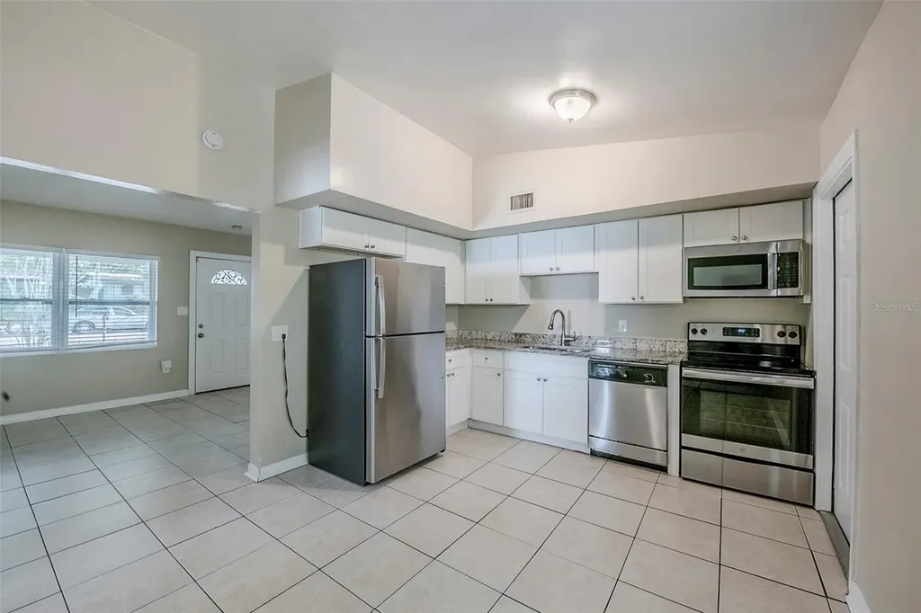 4124 Caywood Circle Orlando FL 32810