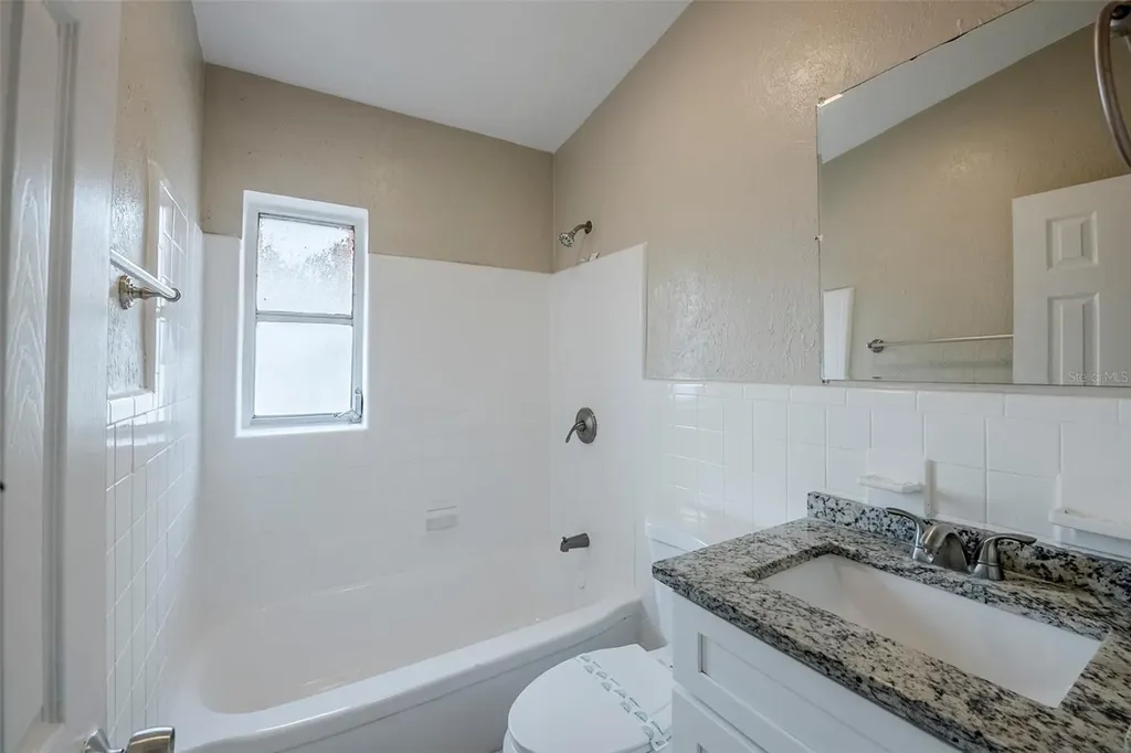 4124 Caywood Circle Orlando FL 32810