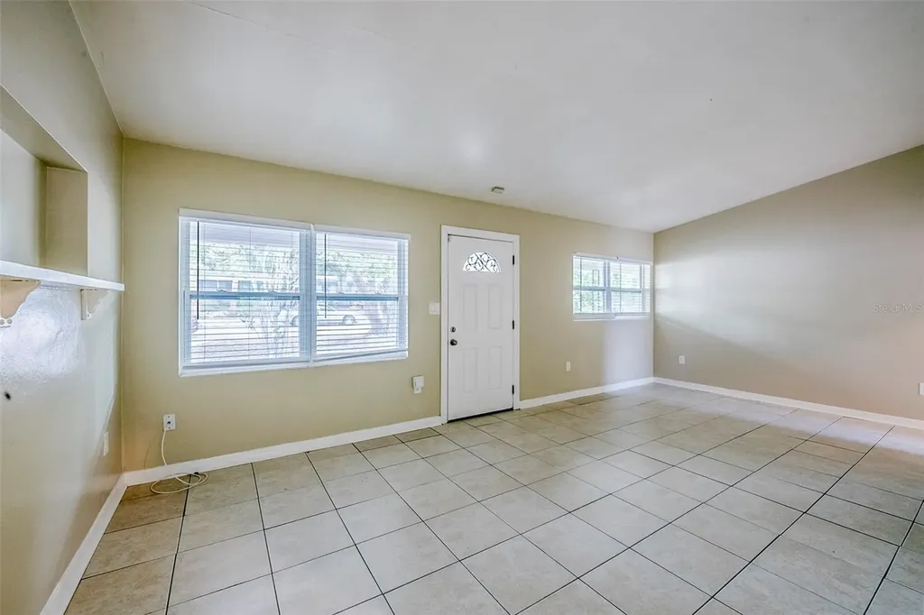 4124 Caywood Circle Orlando FL 32810