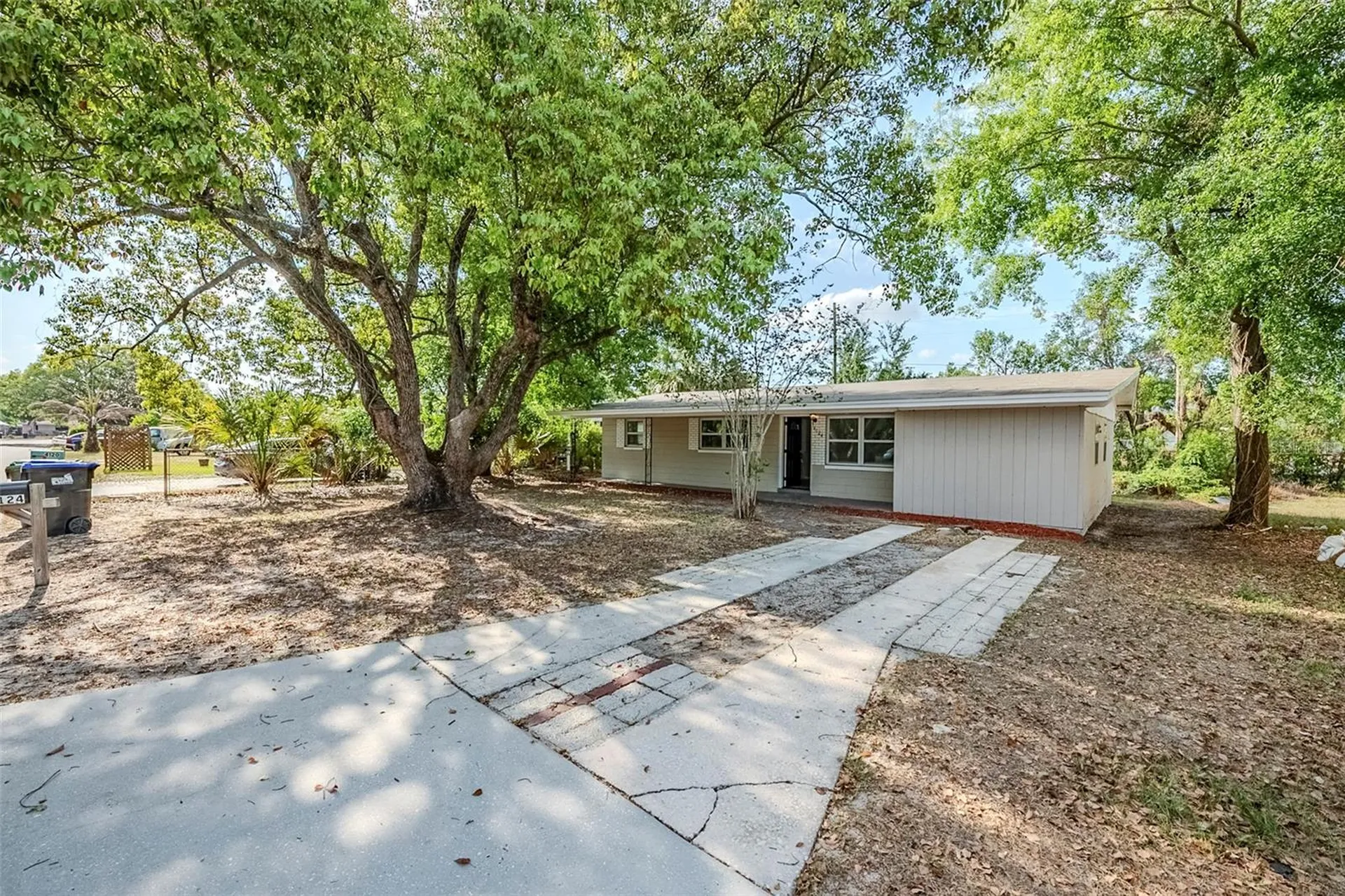 4124 Caywood Circle Orlando FL 32810