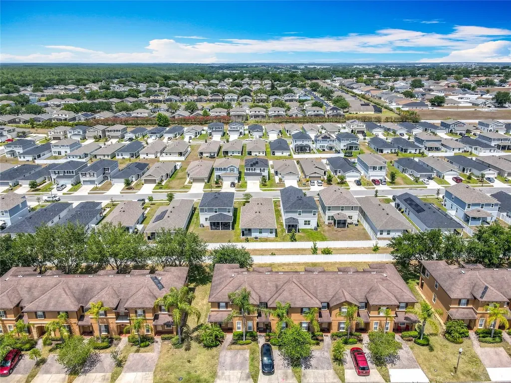 2744 Calabria Avenue Davenport FL 33897