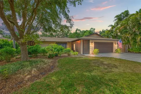 2778 Greendale Drive Sarasota FL 34232