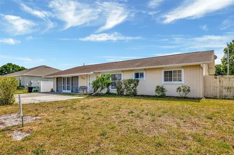 566 SE Floresta Drive Port St Lucie FL 34983