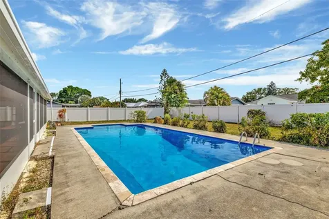 566 SE Floresta Drive Port St Lucie FL 34983