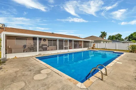 566 SE Floresta Drive Port St Lucie FL 34983