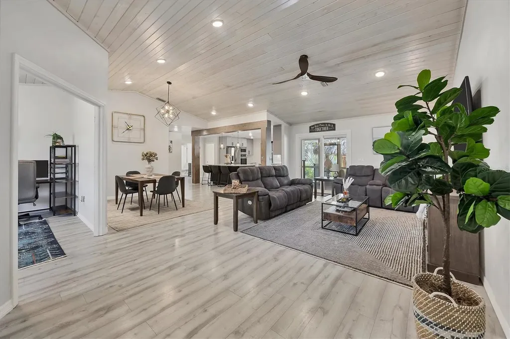 307 Bucknell Road Venice FL 34293
