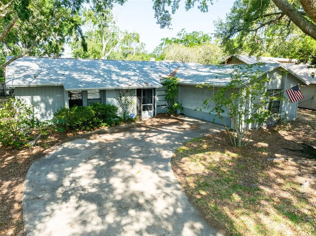 4442 Summer Oak Drive Tampa FL 33618
