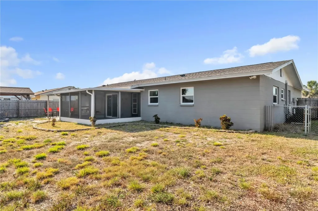 2705 20th Avenue Drive W Bradenton FL 34205