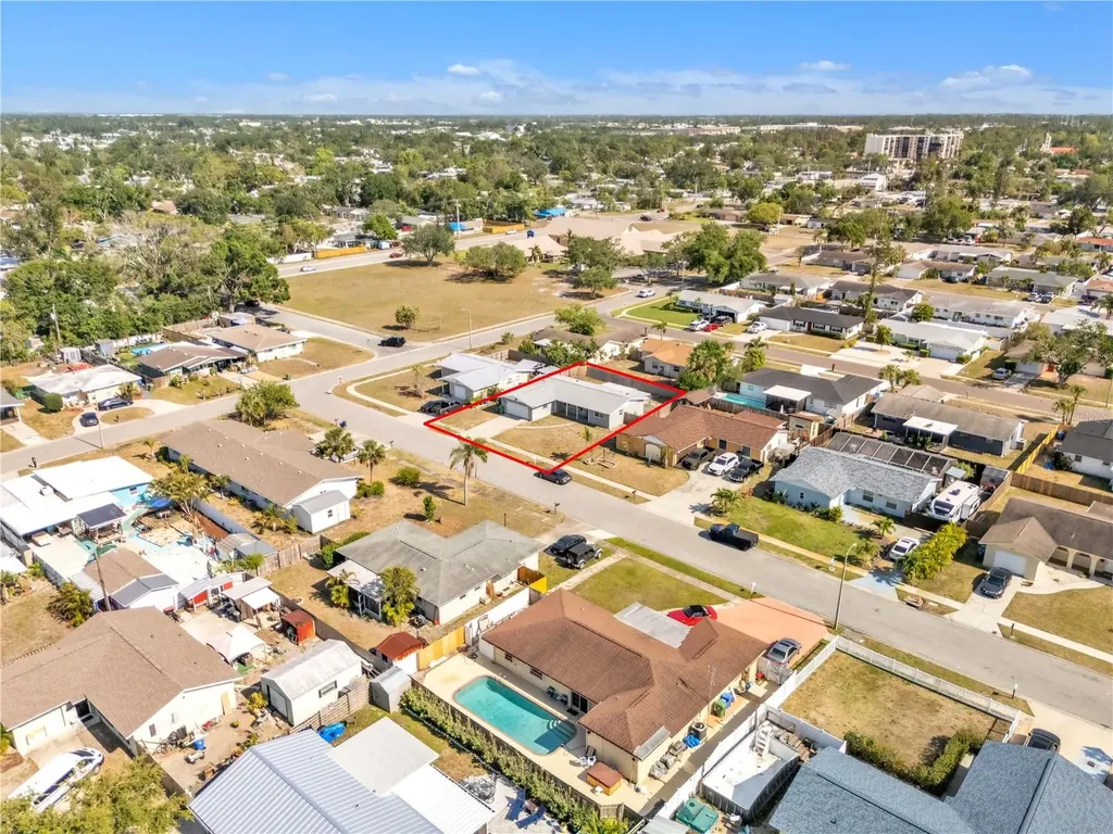 2705 20th Avenue Drive W Bradenton FL 34205