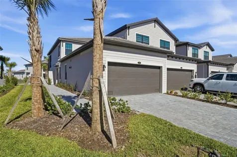 5628 Summit Pointe Circle Bradenton FL 34210