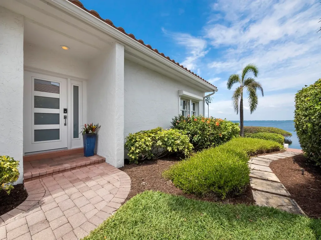 2282 Harbour Court Drive Longboat Key FL 34228
