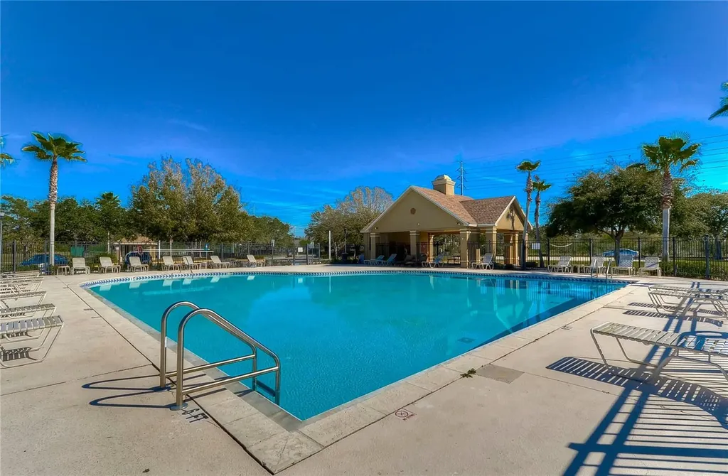 9304 Lake Chase Island Way Tampa FL 33626