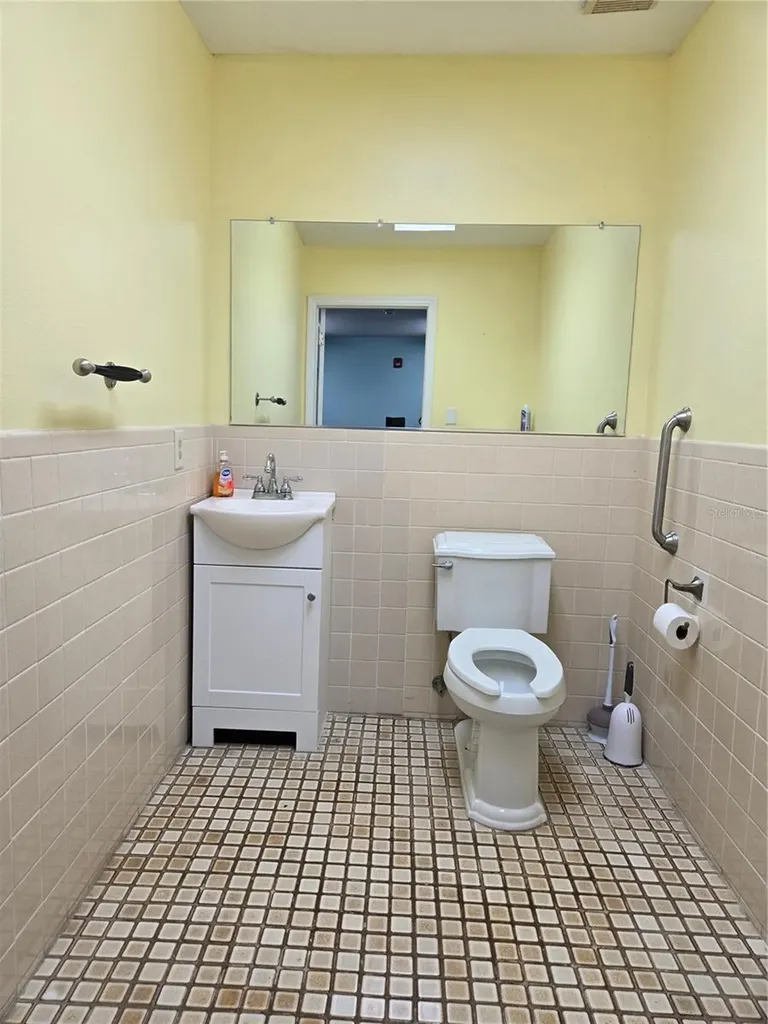 8726 Old County Road 54 New Port Richey FL 34653