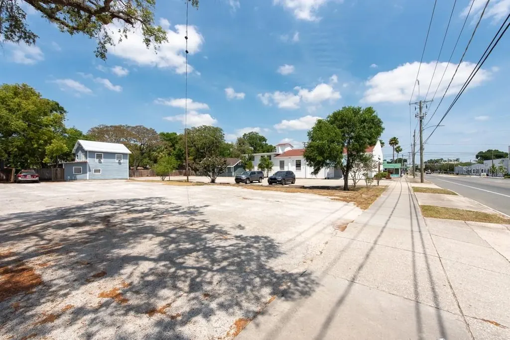 4608 N Nebraska Avenue Tampa FL 33603
