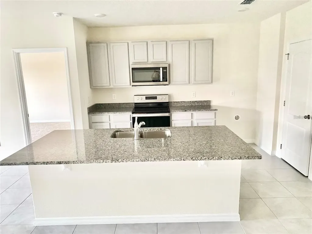 2637 Rowan Street Tavares FL 32778
