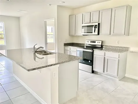 2637 Rowan Street Tavares FL 32778