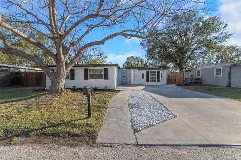 6136 56th Avenue N St Petersburg FL 33709