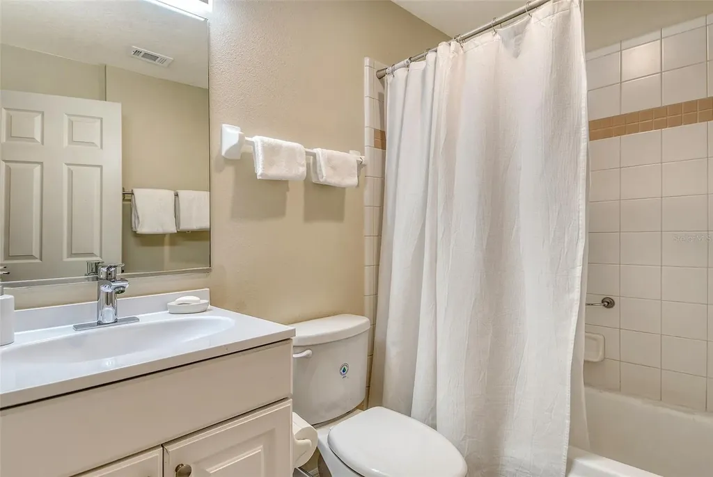 8370 Wingate Drive Sarasota FL 34238