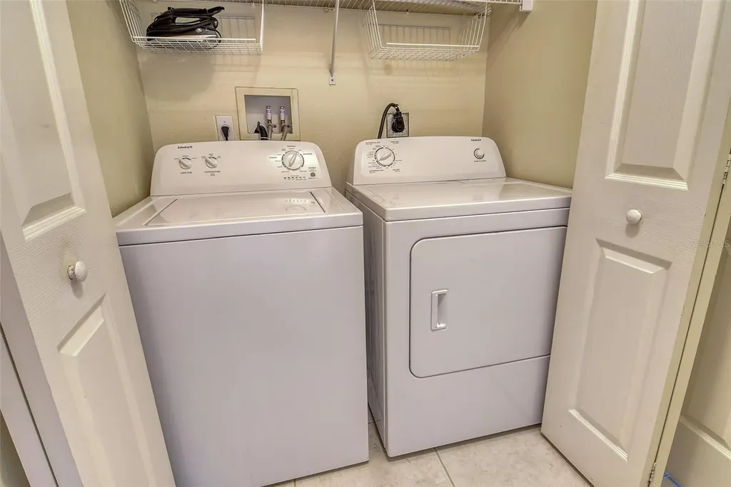 8370 Wingate Drive Sarasota FL 34238