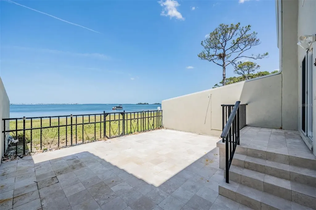 2700 Bayshore Boulevard Dunedin FL 34698