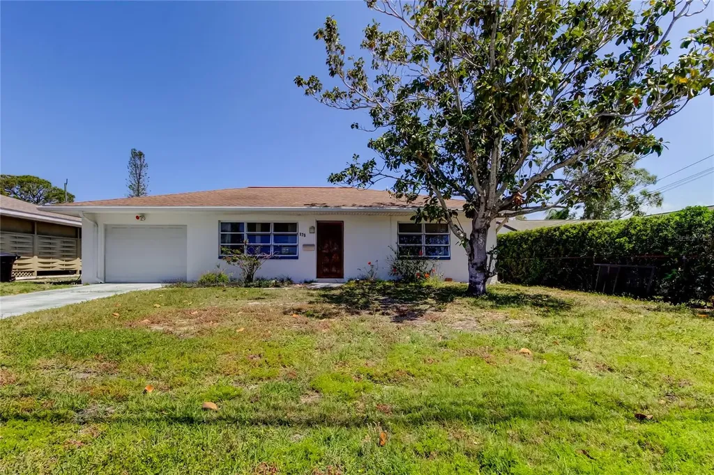 179 85th Avenue N St Petersburg FL 33702