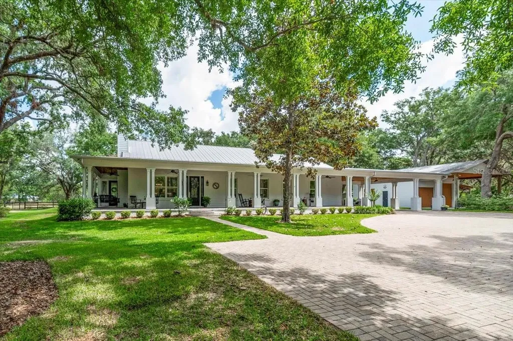 2115 W Pipkin Road Lakeland FL 33811