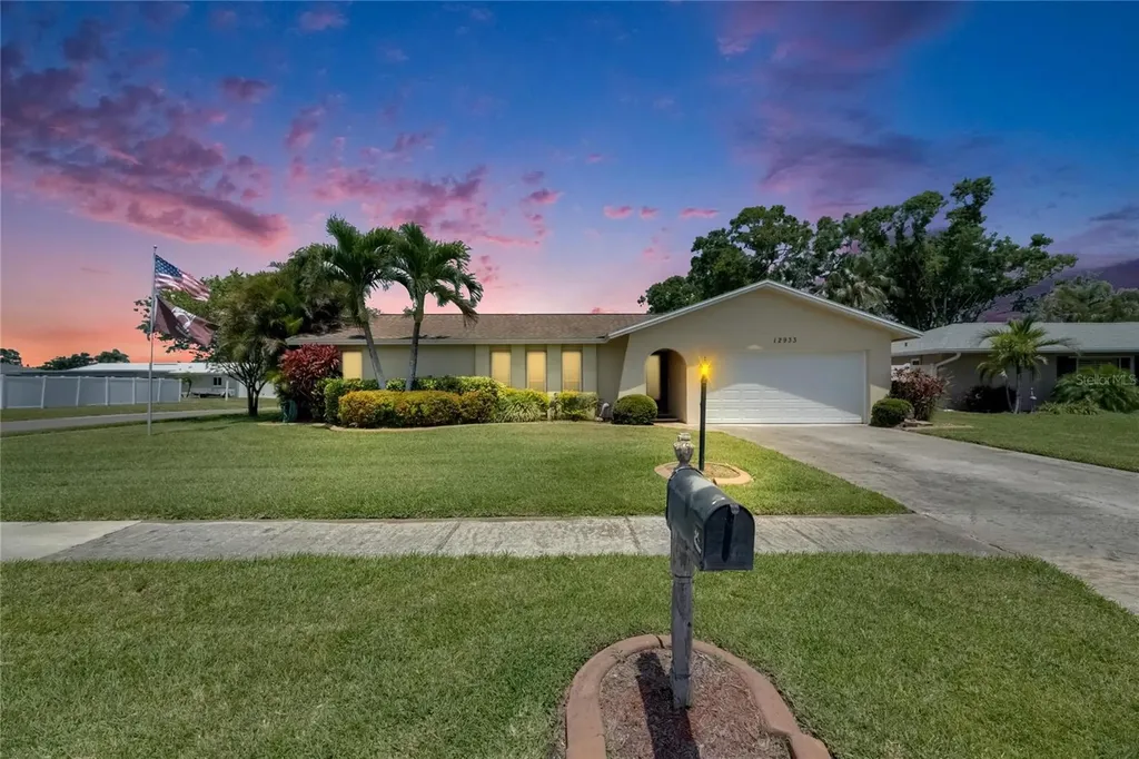 12933 90th Avenue Seminole FL 33776