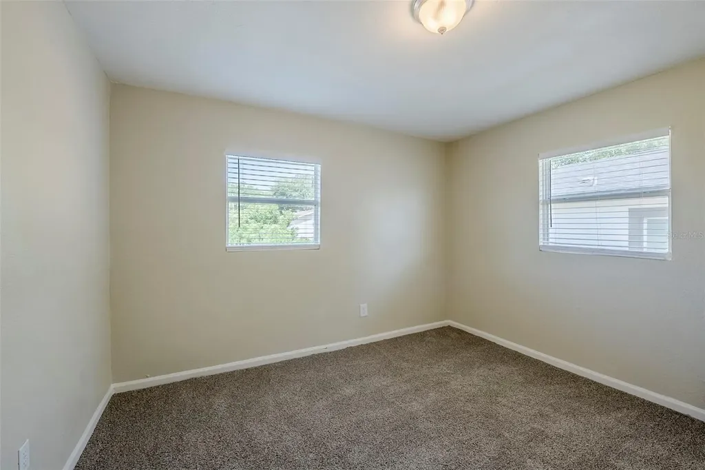 72 Campus View Drive Orlando FL 32810
