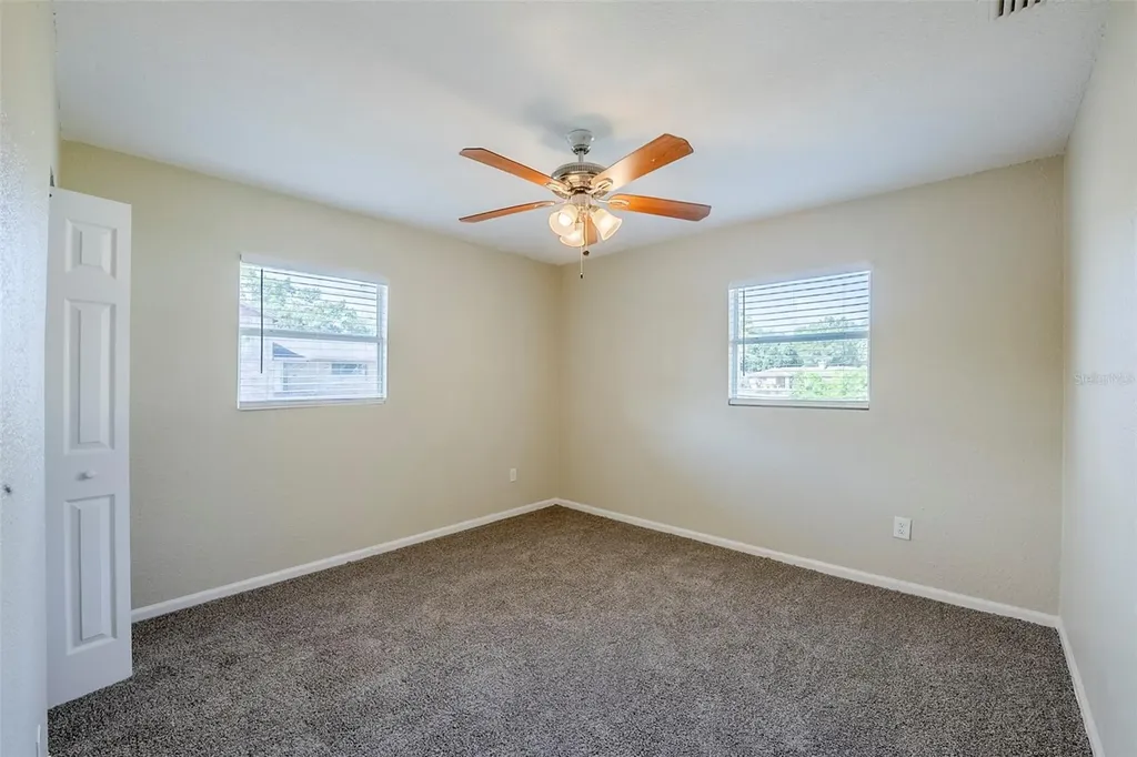 72 Campus View Drive Orlando FL 32810