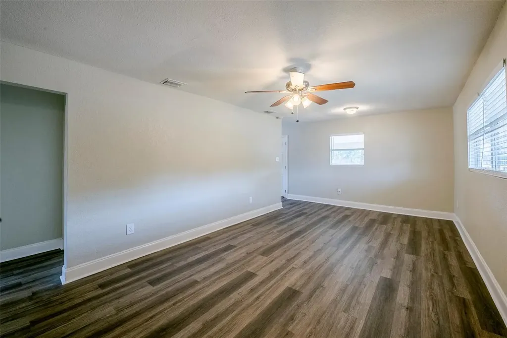 72 Campus View Drive Orlando FL 32810