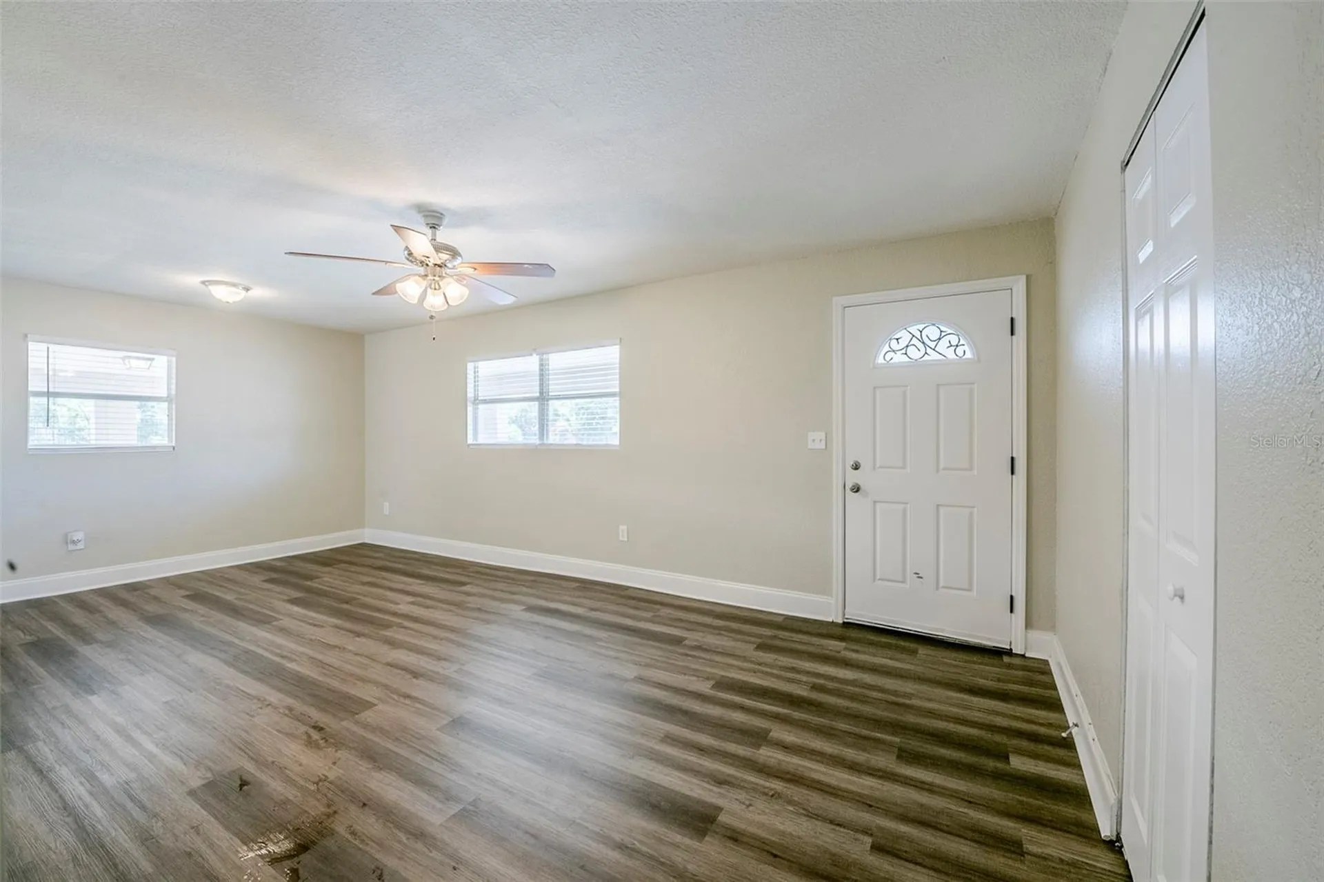 72 Campus View Drive Orlando FL 32810