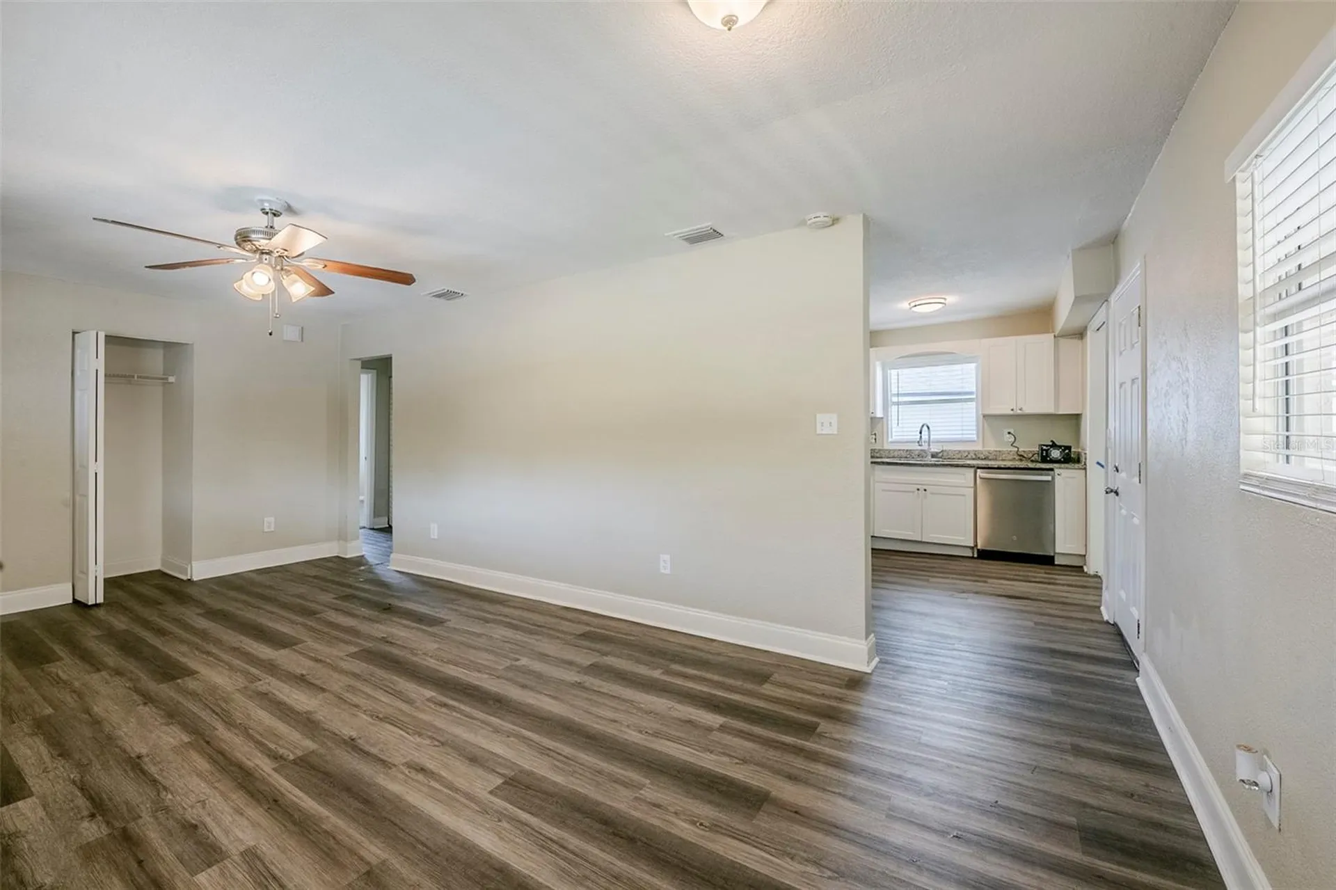72 Campus View Drive Orlando FL 32810