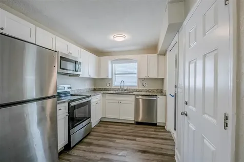 72 Campus View Drive Orlando FL 32810