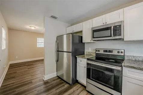 72 Campus View Drive Orlando FL 32810