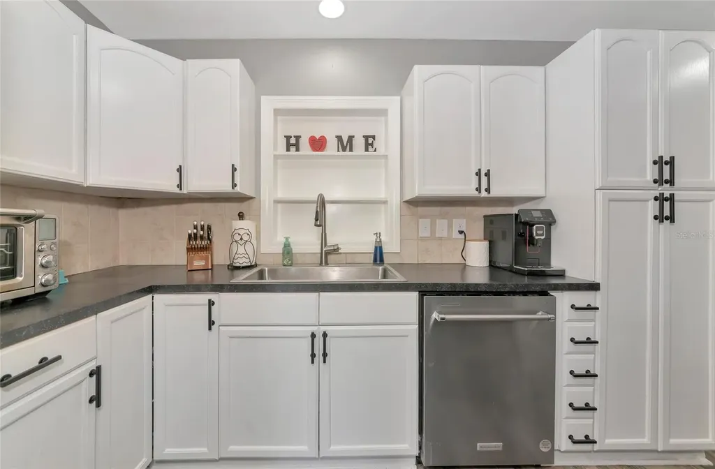 6511 Georgia Avenue Bradenton FL 34207