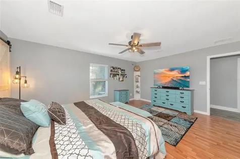 6511 Georgia Avenue Bradenton FL 34207