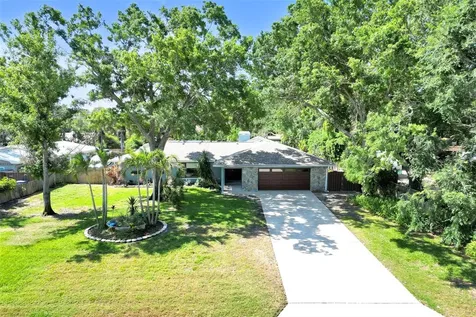 1220 Pinellas Point Drive S St Petersburg FL 33705