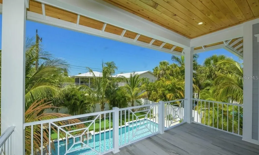 212 Spring Avenue Anna Maria FL 34216