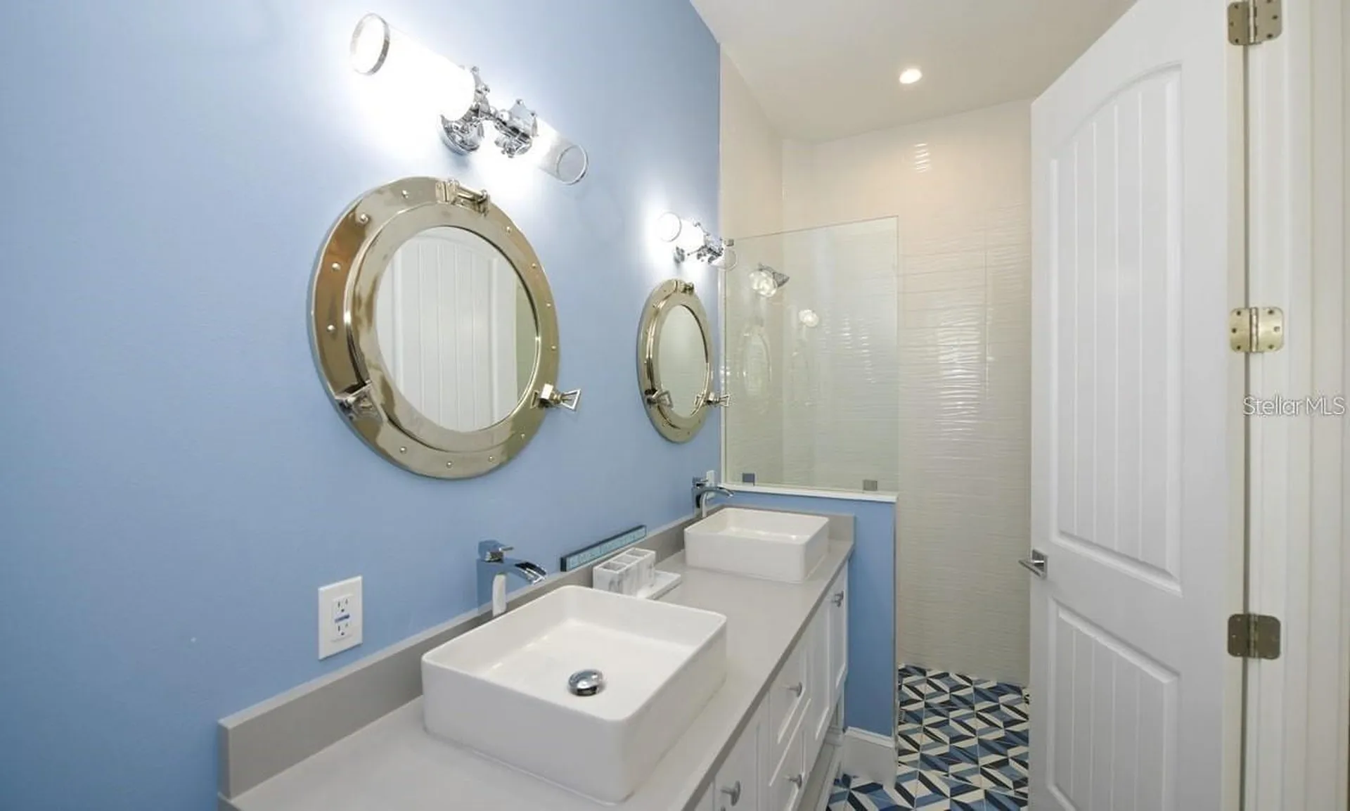 212 Spring Avenue Anna Maria FL 34216