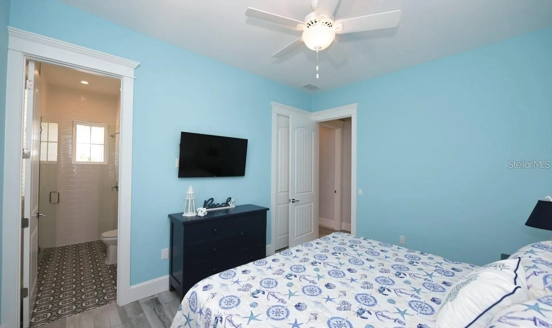 212 Spring Avenue Anna Maria FL 34216
