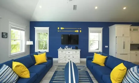 212 Spring Avenue Anna Maria FL 34216