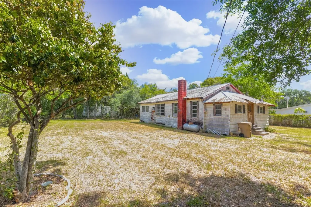 47730 State Road 19 Altoona FL 32702