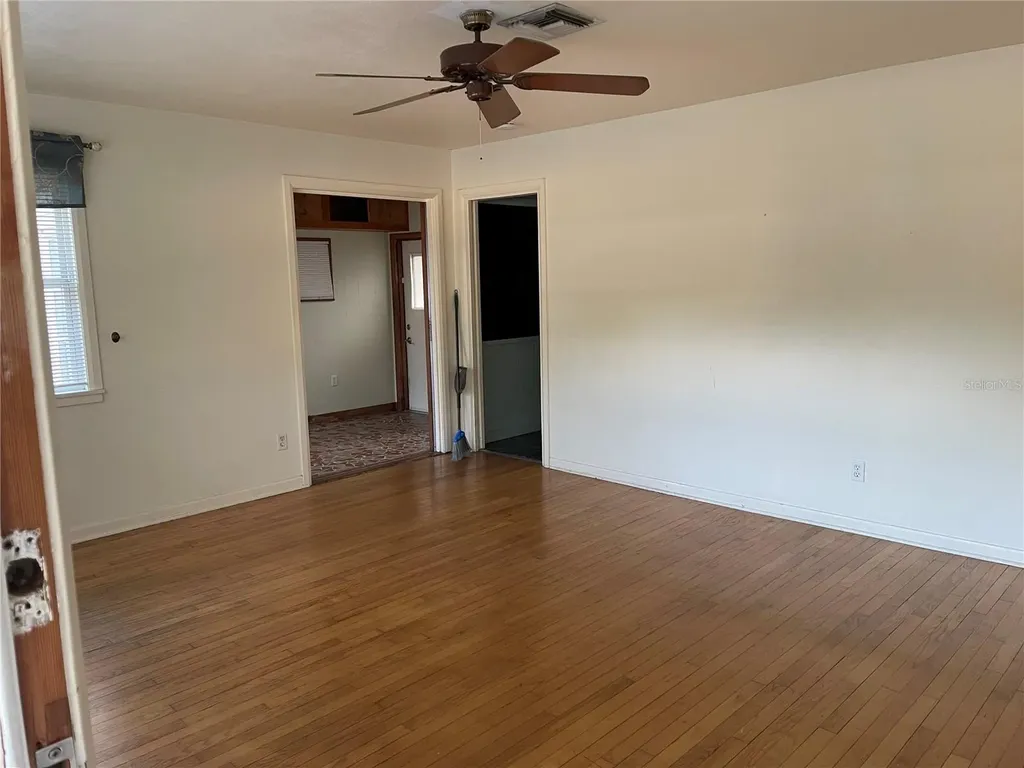 2415 Pelican Drive Sarasota FL 34237